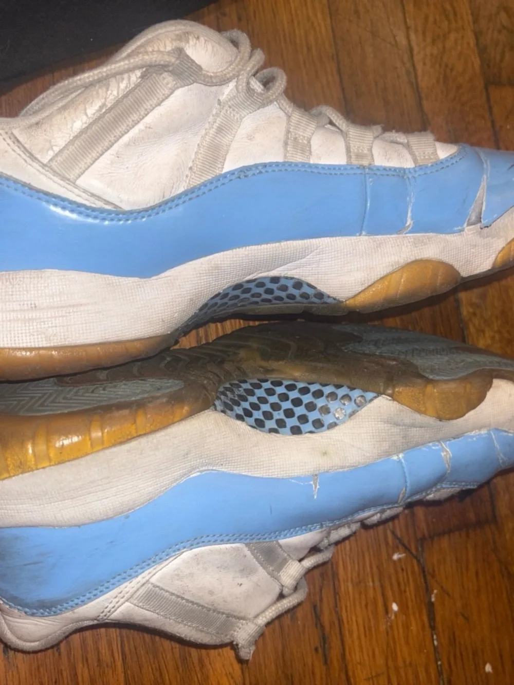 Jordan unc 11s